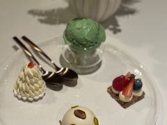 -潮一不贰·法式甜品·生日蛋糕·西式简餐(外滩店)