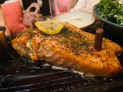 现烤三文鱼-THE CANNERY&JUJU 新鲜海鲜·牛排美食酒廊