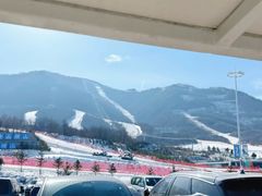 -鳌山滑雪度假区