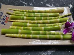 -小龙坎火锅(湖滨银泰in77店)
