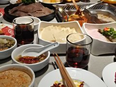 -海底捞火锅(宝龙广场夜宵主题店)