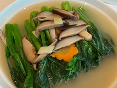 泉水灼菜心-粤财皇冠假日酒店·彩华轩中餐厅