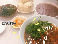 -李与白包子铺(桐梓林店)