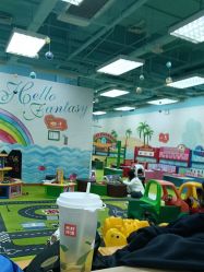 -莫莉幻想儿童乐园(青岛金茂湾店)