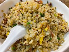 雪菜牛肉蛋炒饭-八味餐馆(林司后店)
