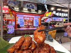 -刘姐啤酒鱼民族演艺餐厅(西街总店)