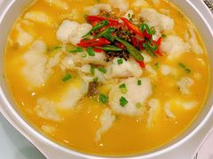 -皇城根·烤鸭·鱼头·家常菜(欧亚大观乐活城店)