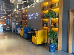 -缦咖电竞酒店(北京鸟巢红军营地铁站店)