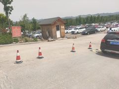 -济南野生动物世界北门停车场