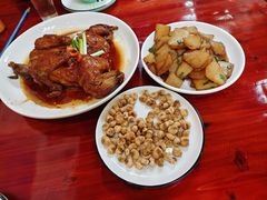 -芦茨金富饭庄·25年老字号·专做稻草鸡