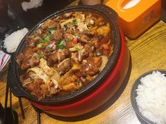 -吉吉向上炭烤鸡肉煲(大学城店)