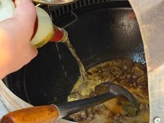 -地锅公社·现炒地锅鸡·地锅鱼·夜宵(罗锦路店)
