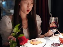 -弦月窗LUNETTE BY AMANDA(复兴路店)