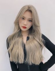 -变画·发型STUDIO