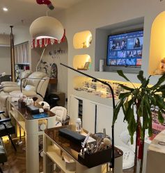 -雪儿·YuKi美甲美睫皮肤管理Salon