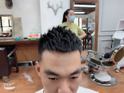 点击看大图 -生活大师造型馆