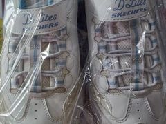 -翰皇直营洗衣洗鞋(望京鹿港店)