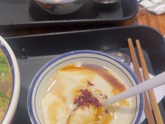 -云阿蛮云南生烫牛肉米线(奉贤路店)