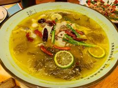 柠檬酸菜鱼-胡桃里音乐酒馆(机场店)