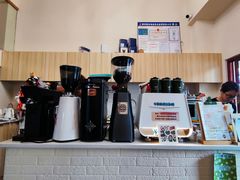 -SAFARI COFFEE