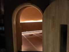 -涨巢·潮玩水疗局