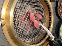 -铭牛烧肉·和牛海鲜自助(高新月牙湖店)