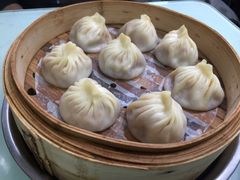 蟹黄汤包-食惠里小笼包面馆(越秀店)