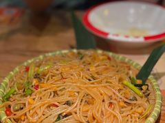 老表记爆炒螺蛳粉-老表记广西宵夜螺蛳鸭脚煲(西大店)