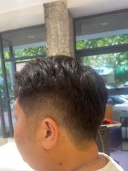 -PE SALON