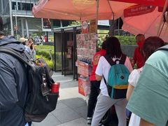 -詹爷爷乌节路街头冰淇淋