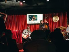 -东岸Cafe 爵士俱乐部