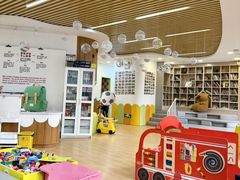 -婴智贝佳蒙特梭利早教托育中心(杨浦店)