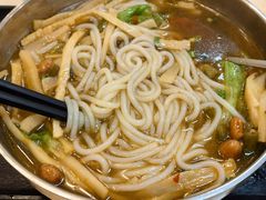 -卓雅桂林米粉