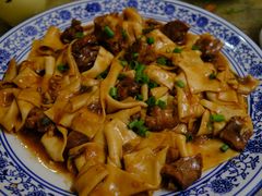 -壹阁胡羊焖饼(特色小吃街店)