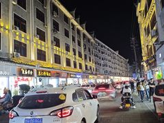-苗伯妈酸汤火锅