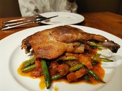 -ROAST coffee & eatery