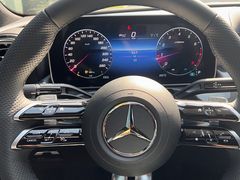 -上海星瀚奔驰4S店(红柳路店)