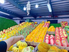 -三亚新鸿港水果一级批发市场