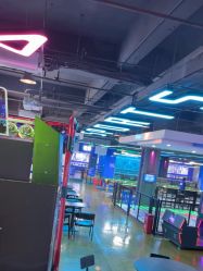 -跃梦星城卡丁车游乐园(优特汇店)