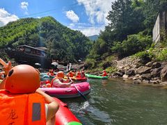-安吉龙王山峡谷漂流