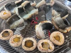 -围炉肉舍•炭烤活鳗•丹东海鲜烤肉(步行街店)