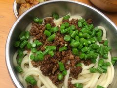 素椒杂酱面-左撇子私房面