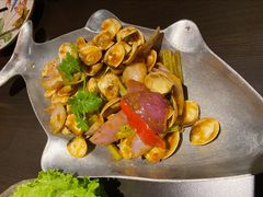 香辣炒白贝-大头虾越式风味餐厅(光明广场店)