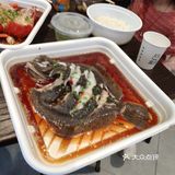 加起来才两百出头，另外去了边上的其他档口