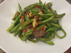 -乡村馕坑肉·烧烤·新疆菜·本地人更爱吃(阿勒泰首店)