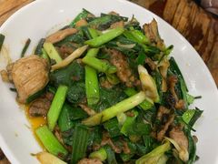 蒜苗盐煎肉-雨田饭店(华兴东街店)