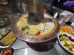 -马路牙子烧烤音乐酒馆(望京店)