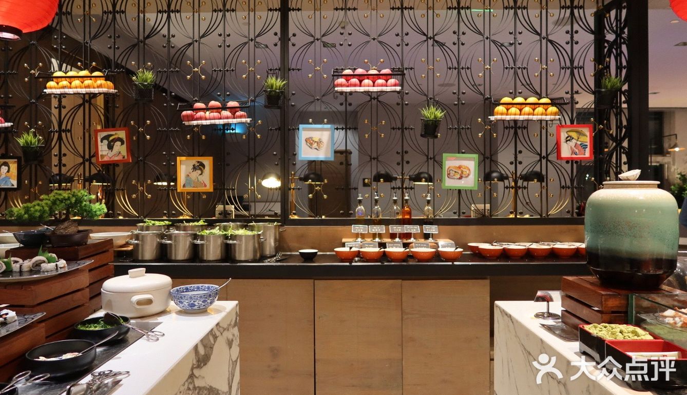 国贸CBD品尝老北京自助餐🍴