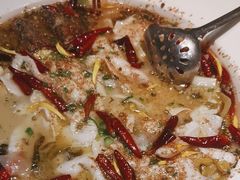 -渔语鱼酸菜鱼新川菜(来福士店)