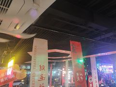 -路边边.炒菜烧烤.音乐餐厅(良乡长虹店)